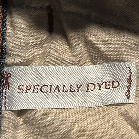 Eddie Bauer Classic Bootcut Jeans, size 4R, Dark Wash Denim - Picture 8 of 9